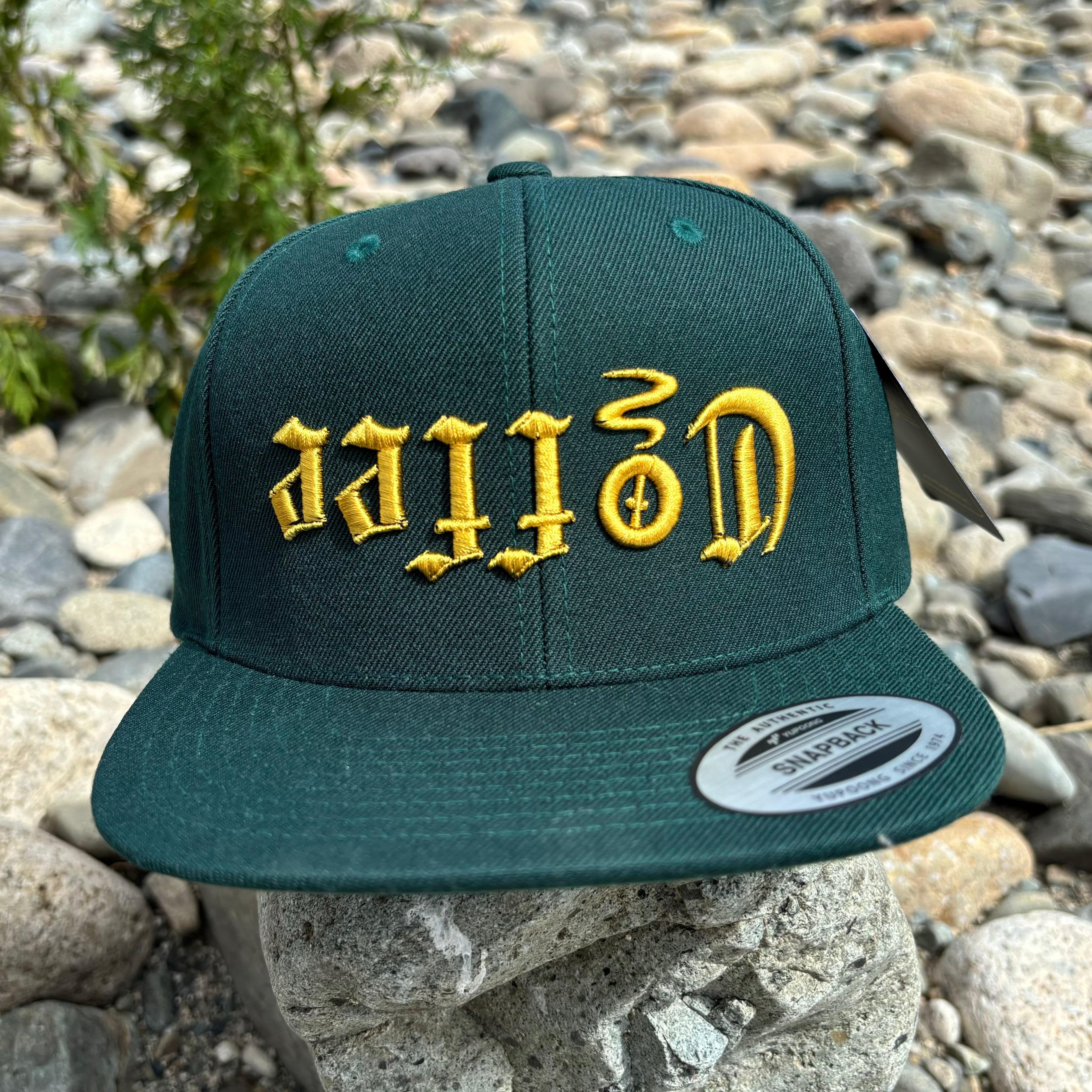 24thCAP<br>Spruce(ダークグリーン)・ゴールド<br>逆さCOFFEE